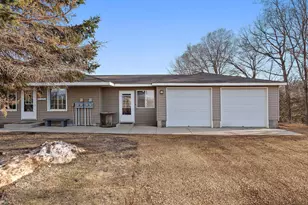 17375 Homestead Rd, Carver, MN 55315 - Photo 6