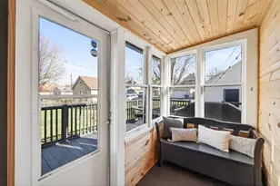 898 Juno Ave, Saint Paul, MN 55102 - Photo 16