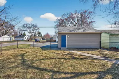 4424 Adair Avenue N, Crystal, MN 55422 - Photo 28