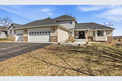 2418 18th Avenue SE, Saint Cloud, MN 56304 - Photo 1