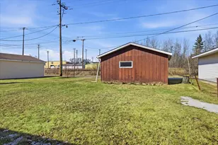 709 Michigan St, Hibbing, MN 55746 - Photo 24