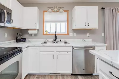 3102 32nd Street S, Moorhead, MN 56560 - Photo 8