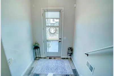 4992 161st Street W, Lakeville, MN 55044 - Photo 2