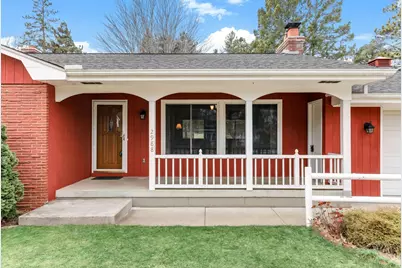 2988 Legion Avenue N, Lake Elmo, MN 55042 - Photo 2