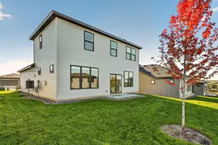 2610 Switchgrass Ct NW, Rochester, MN 55901 - Photo 4
