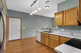 7407 Derby Ln, Shakopee, MN 55379 - Photo 12