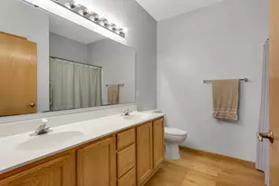 7407 Derby Ln, Shakopee, MN 55379 - Photo 18