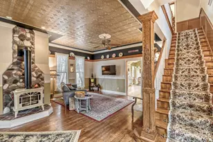 1833 Hawthorne Ave E, Saint Paul, MN 55119 - Photo 10