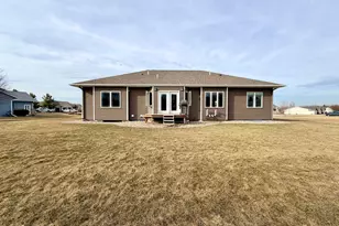 1781 Donavon Dr, Worthington, MN 56187 - Photo 36