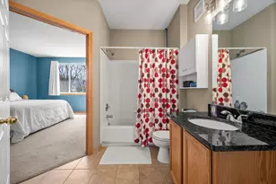 2122 Water Lilly Ln, Eagan, MN 55122 - Photo 24