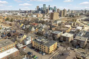 1912 Dupont Ave S, Minneapolis, MN 55403 - Photo 24