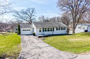 302 19th St SW, Rochester, MN 55902 - Photo 1