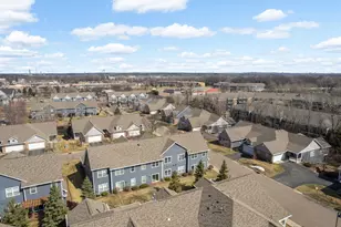 204 Manitoba Ln, Little Canada, MN 55117 - Photo 8