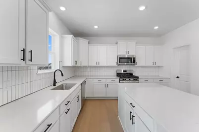 615 Jandel Avenue NE, Hanover, MN 55341 - Photo 2