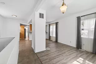 929 Euclid St, Saint Paul, MN 55106 - Photo 8