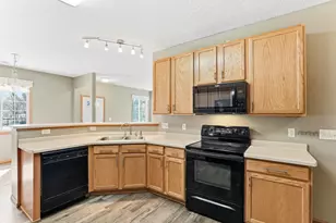 595 Tamarack Trail, Farmington, MN 55024 - Photo 8