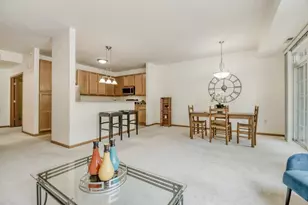 2550 38th Ave NE, Saint Paul, MN 55421 - Photo 8
