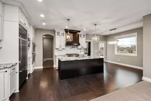 12790 Lake Vista Ln, Champlin, MN 55316 - Photo 4