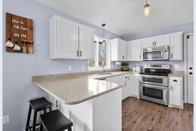 6667 Kingsview Lane N, Maple Grove, MN 55311 - Photo 6