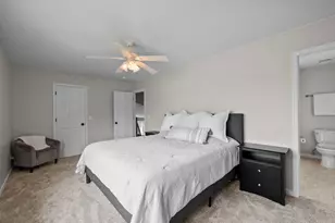 6667 Kingsview Ln N, Maple Grove, MN 55311 - Photo 10