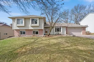 6667 Kingsview Ln N, Maple Grove, MN 55311 - Photo 28