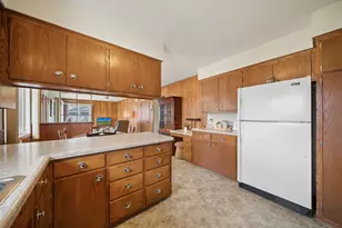 306 3rd Ave SE, Blooming Prairie, MN 55917 - Photo 4