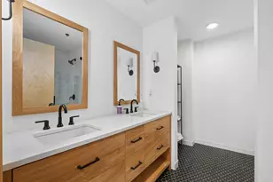 1240 S 2nd St, Minneapolis, MN 55415 - Photo 12