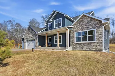 905 Gavin Pass, Hudson, WI 54016 - Photo 2