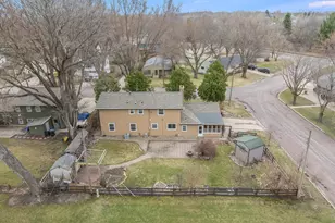 328 S Redwood Dr, Mankato, MN 56001 - Photo 38