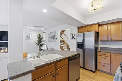 15665 24th Avenue N #E, Plymouth, MN 55447 - Photo 16