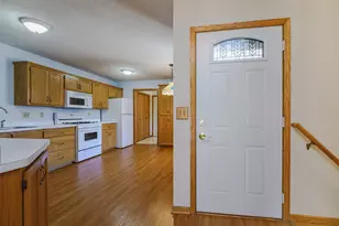 2334 Pinewood Dr, Shakopee, MN 55379 - Photo 6