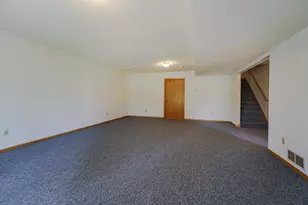 2334 Pinewood Dr, Shakopee, MN 55379 - Photo 30