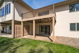 2334 Pinewood Dr, Shakopee, MN 55379 - Photo 38