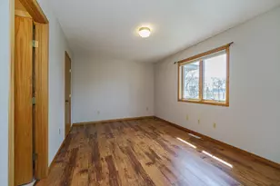 2334 Pinewood Dr, Shakopee, MN 55379 - Photo 16