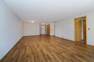 2334 Pinewood Dr, Shakopee, MN 55379 - Photo 14