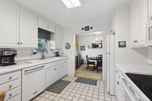 1710 Fry St, Falcon Heights, MN 55113 - Photo 14