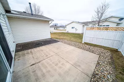 2104 McQuillan Ct SE, Rochester, MN 55904 - Photo 22