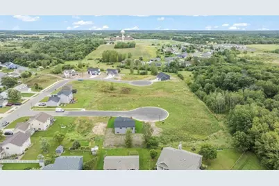 1136 29th Street NE, Sauk Rapids, MN 56379 - Photo 2