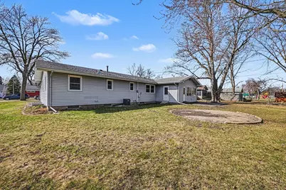 363 N Waterville Avenue, Le Center, MN 56057 - Photo 16