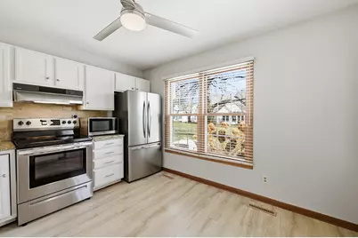 11065 Oregon Curve, Bloomington, MN 55438 - Photo 4