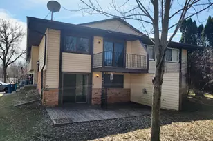 6594 Upper 35th St N, Oakdale, MN 55128 - Photo 2