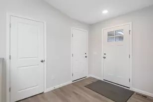 648 Hawthorne Ln, Watertown, MN 55388 - Photo 8