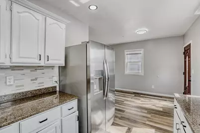 1915 Glenwood Avenue, Minneapolis, MN 55405 - Photo 10