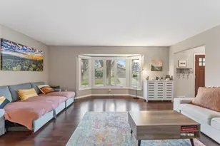 6068 Olinger Cir, Edina, MN 55436 - Photo 4