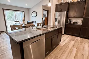 1707 17th St NW, Willmar, MN 56201 - Photo 6