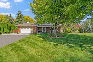 10710 36th Pl N, Plymouth, MN 55441 - Photo 1