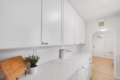 6820 Pleasant Avenue, Richfield, MN 55423 - Photo 10