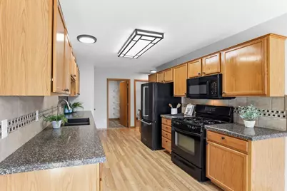 8813 Hastings Circle NE, Blaine, MN 55449 - Photo 10