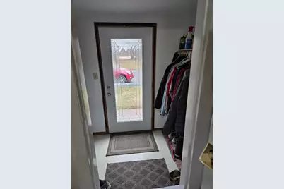 15 W 3rd Street, Rush City, MN 55069 - Photo 4