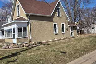 15 W 3rd St, Rush City, MN 55069 - Photo 2